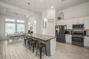 322 Wellshire Dr, West Columbia, TX 77486 - Photo 8