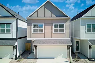 9906 Clark Cyn Ln, Houston, TX 77076 - Photo 1