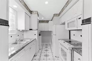 2800 Jeanetta St, Houston, TX 77063 - Photo 6