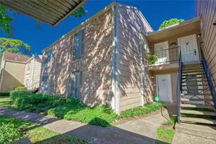 2800 Jeanetta St, Houston, TX 77063 - Photo 2