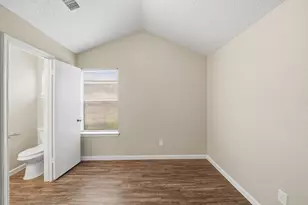3015 Lightstar Dr, Houston, TX 77045 - Photo 18