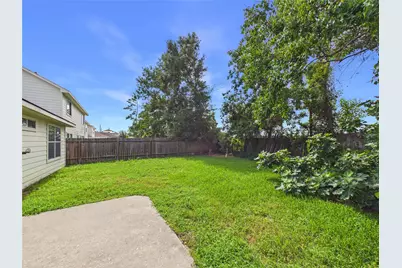 13302 Dennis Way Lane, Houston, TX 77044 - Photo 32