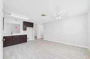 13302 Dennis Way Ln, Houston, TX 77044 - Photo 26