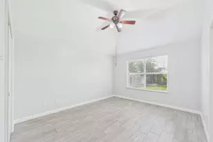 13302 Dennis Way Ln, Houston, TX 77044 - Photo 20