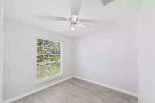 13302 Dennis Way Ln, Houston, TX 77044 - Photo 6