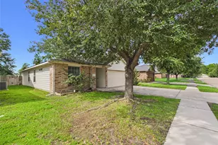 13302 Dennis Way Ln, Houston, TX 77044 - Photo 38