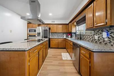 14907 Oak Bluff Court, Houston, TX 77070 - Photo 10