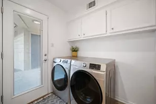 14907 Oak Bluff Ct, Houston, TX 77070 - Photo 12