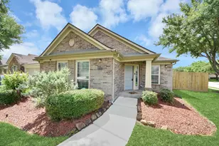 9302 Water Edge Point Ln, Humble, TX 77396 - Photo 4