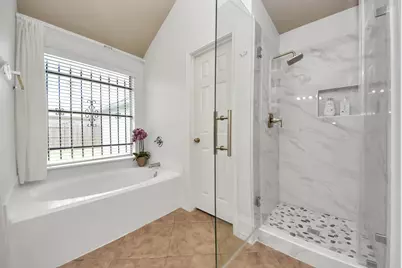 9302 Water Edge Point Lane, Humble, TX 77396 - Photo 34