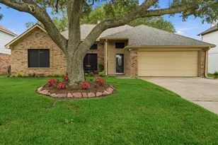 4805 Slade Ben Ln, Alvin, TX 77511 - Photo 1
