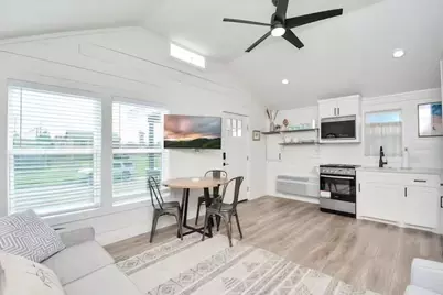 5324 Avenue L, Galveston, TX 77551 - Photo 6