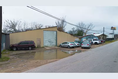 521 Blue Bell Road, Houston, TX 77037 - Photo 28