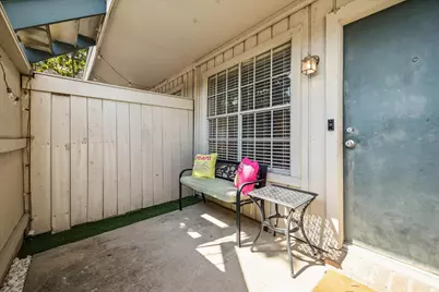 855 Augusta Drive #27, Houston, TX 77057 - Photo 4