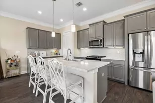 815 Shallow Hollow Dr, Houston, TX 77018 - Photo 2