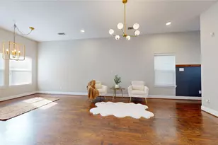 5430 Camaguey St, Houston, TX 77023 - Photo 6