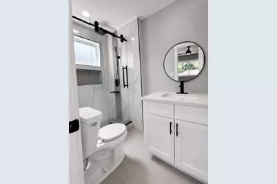 526 Hidden Valley Drive, Houston, TX 77037 - Photo 12
