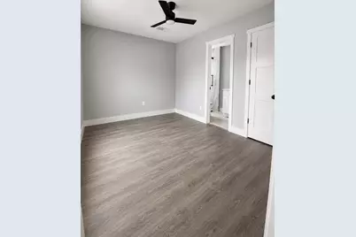 526 Hidden Valley Drive, Houston, TX 77037 - Photo 8