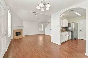 7842 Winding Creek View, Houston, TX 77072 - Photo 10