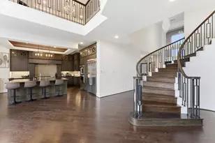 11 Laurel Wreath Trl, Sugar Land, TX 77498 - Photo 8