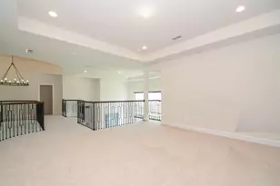 11 Laurel Wreath Trl, Sugar Land, TX 77498 - Photo 18