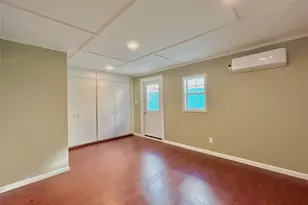 927 27th St, San Leon, TX 77539 - Photo 24