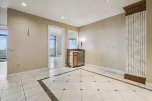 1000 Uptown Park Blvd, Houston, TX 77056 - Photo 14