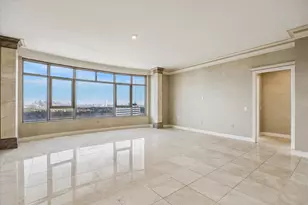 1000 Uptown Park Blvd, Houston, TX 77056 - Photo 4