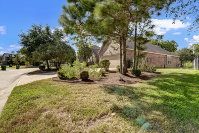 39 S Pinto Point Circle, Spring, TX 77389 - Photo 4