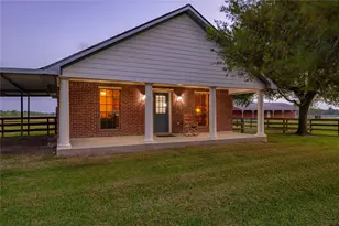 8211 Deats Ln, Dickinson, TX 77539 - Photo 12