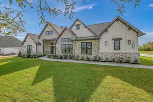 5439 Woodland Park Dr, College Station, TX 77845 - Photo 2