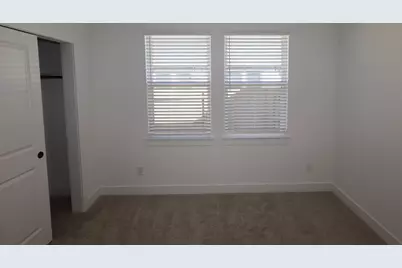 12106 Willow Way Avenue, Mont Belvieu, TX 77535 - Photo 10