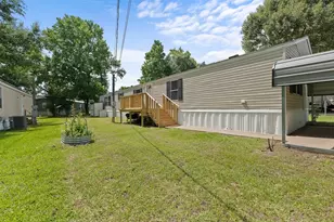 13053 Oak Manor Ct, Willis, TX 77318 - Photo 2
