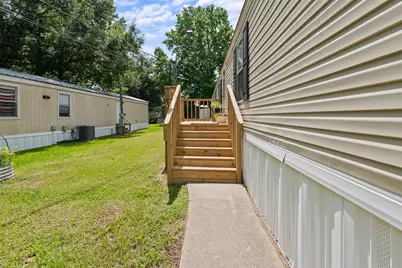 13053 Oak Manor Court, Willis, TX 77318 - Photo 4