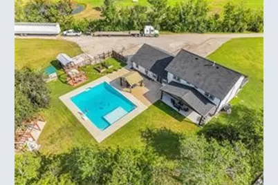 18502 Wells Court, Pearland, TX 77584 - Photo 48