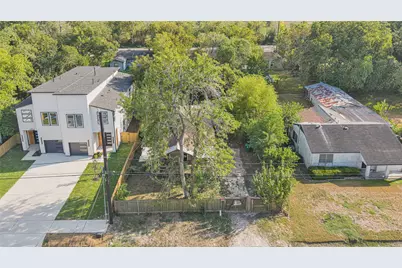 5214 Higgins Street, Houston, TX 77033 - Photo 2