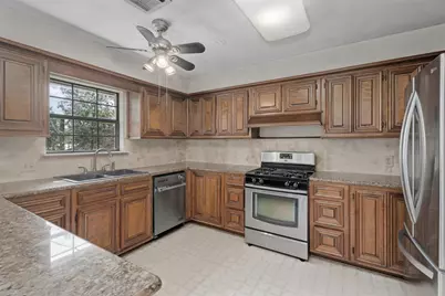 2322 Shadow Glen, Spring, TX 77386 - Photo 14