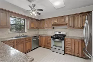 2322 Shadow Glen, Spring, TX 77386 - Photo 14