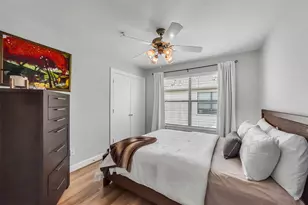 8715 Meadowcroft Dr, Houston, TX 77063 - Photo 22