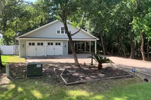 11 Lords Cir, Coldspring, TX 77331 - Photo 2