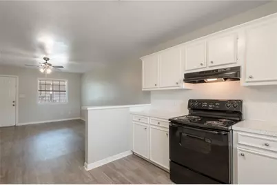 600 Palm Street #15, Huntsville, TX 77340 - Photo 8