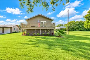 11605 Strom, Dickinson, TX 77539 - Photo 4