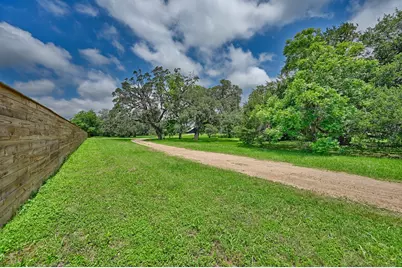 810 Highway 237, Burton, TX 77835 - Photo 8