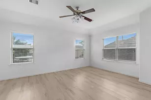 17046 Amarose Dr, Houston, TX 77090 - Photo 10