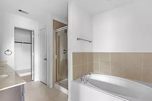 17046 Amarose Dr, Houston, TX 77090 - Photo 12