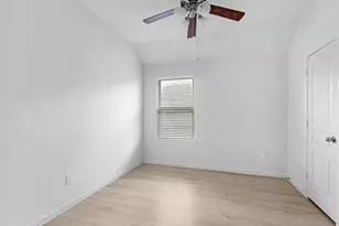 17046 Amarose Dr, Houston, TX 77090 - Photo 16