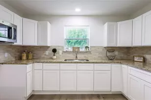 1413 N Avenue R, Freeport, TX 77541 - Photo 6
