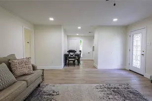 1413 N Avenue R, Freeport, TX 77541 - Photo 8