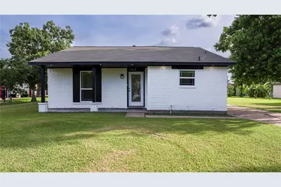 1413 N Avenue R, Freeport, TX 77541 - Photo 1