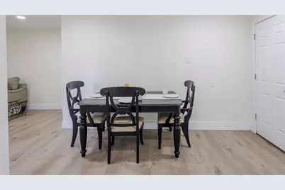 1413 N Avenue R, Freeport, TX 77541 - Photo 4